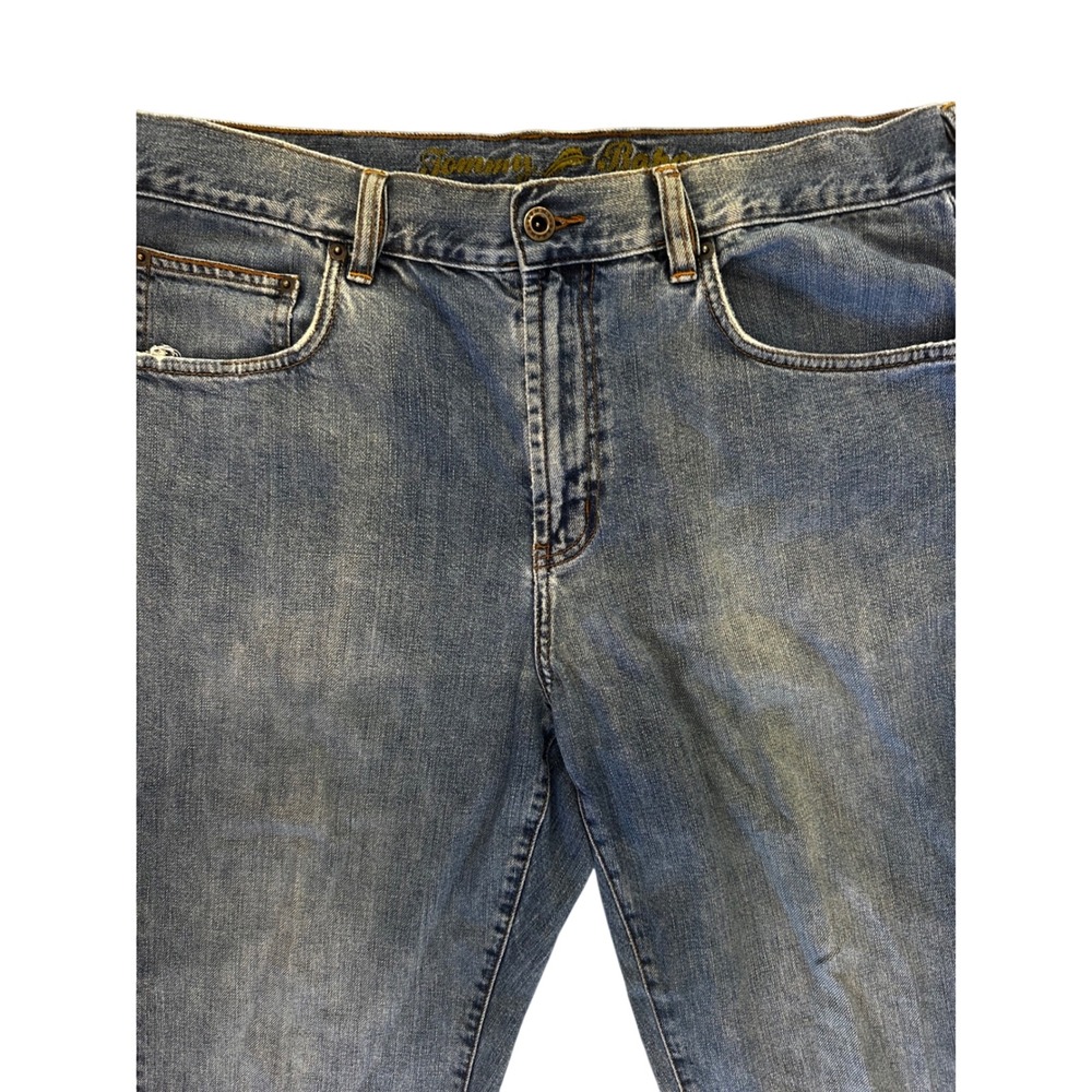 Tommy Bahama Classic Fit Mens 36x32 Medium Wash Straight Leg Blue Denim Jeans - Picture 2 of 6